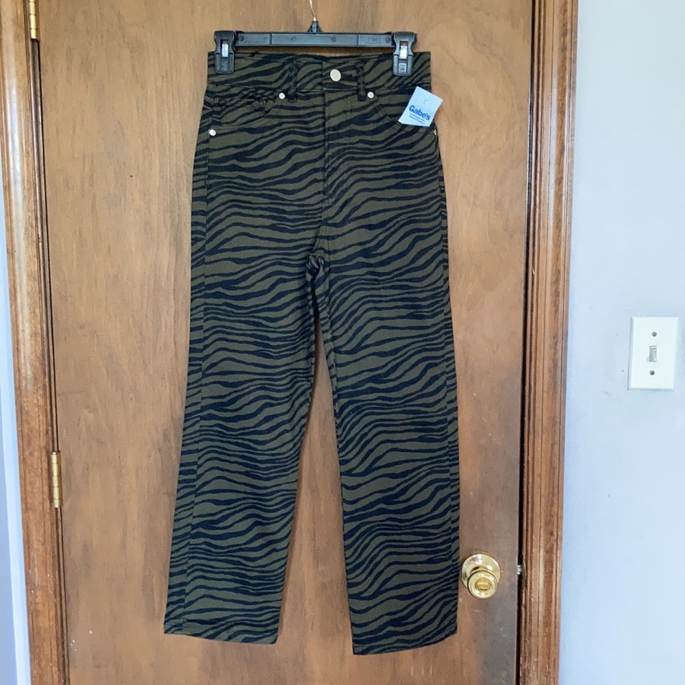 Express super high rise straight olive green black zebra animal print jean 0 - Picture 9 of 16